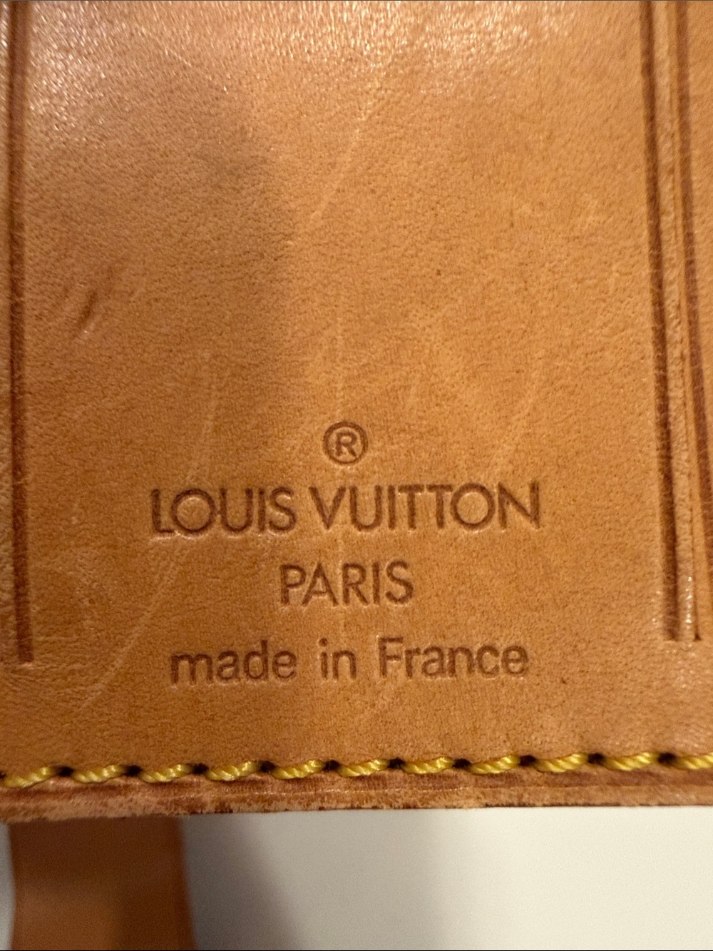 Louis Vuitton Tan Leather Luggage Tag with Padlock - 3 items ! - Picture 13 of 15